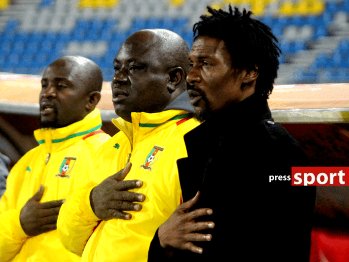 des entraîneurs locaux