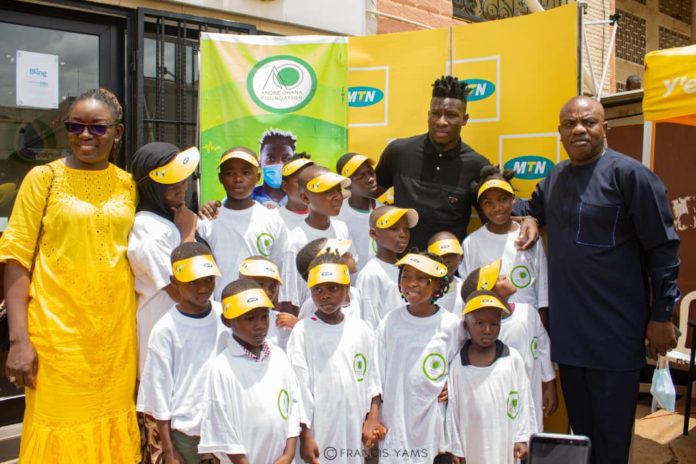 Soins de santé : André Onana redonne du sourire à près de 500 enfants  Camerounais - News du Cameroun
