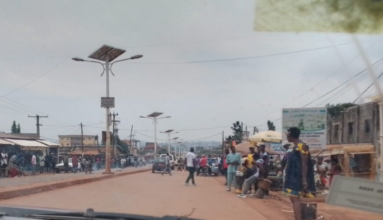 Mood: guerrilla scenes in Nkolfulou-Yaoundé