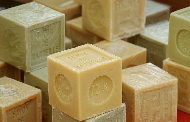 ecomatin.net-exportations-du-savon-les-producteurs-se-plaignent-de-la-nouvelle-reglementation-savon-de-menage