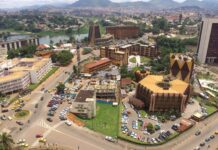 Le Cameroun dans le groupe des dix pays africains les moins endettés en 2025