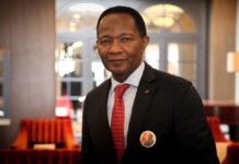 Jean-Blaise Gwet : une lampe contre le noir